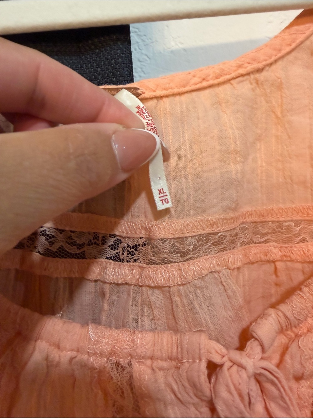 Women's Peach Lace-Trim Sleeveless Top - Picture 3 of 7